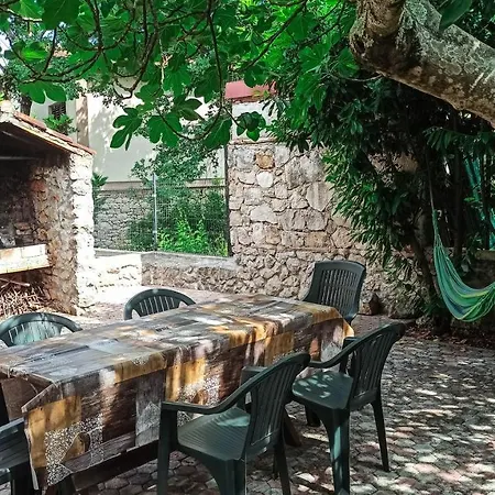 Family - 100m From Sea Ferienhaus *