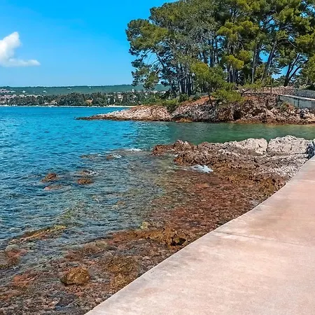 Nyaraló Family - 100m From Sea *